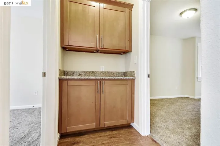 3037 West St, Oakland, California 94608