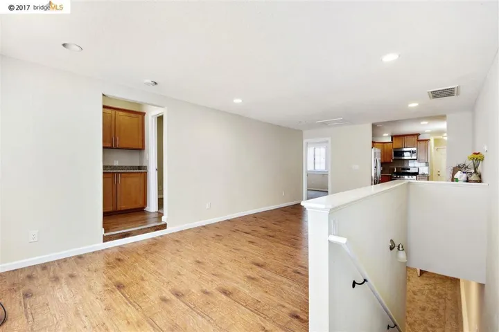 3037 West St, Oakland, California 94608