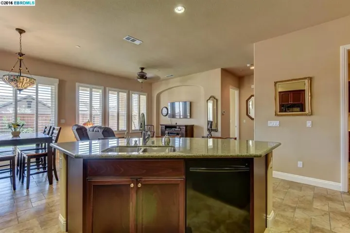 1612 Zinfandel Dr, Brentwood, California 94513