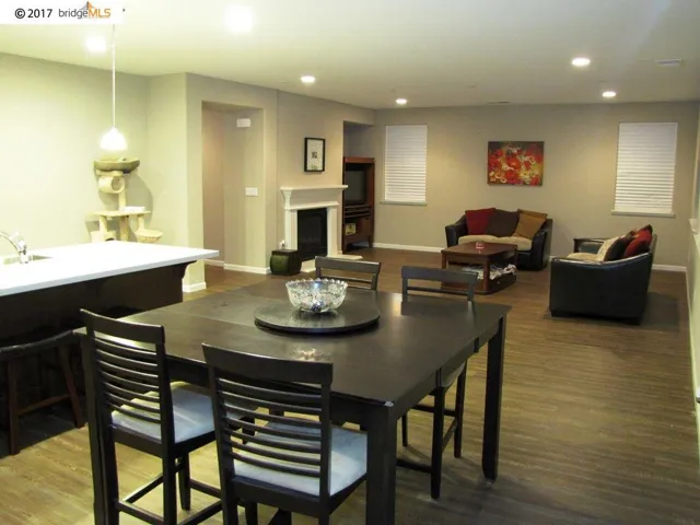 833 Bluestone Dr, Oakley, California 94561