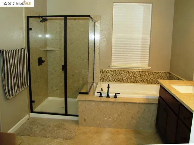 833 Bluestone Dr, Oakley, California 94561