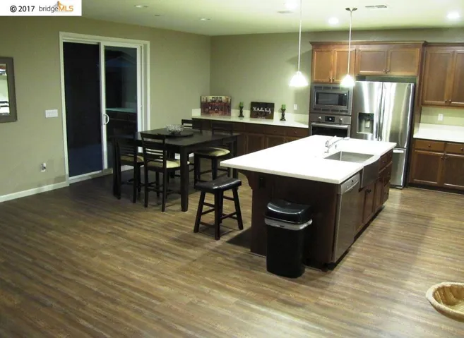833 Bluestone Dr, Oakley, California 94561