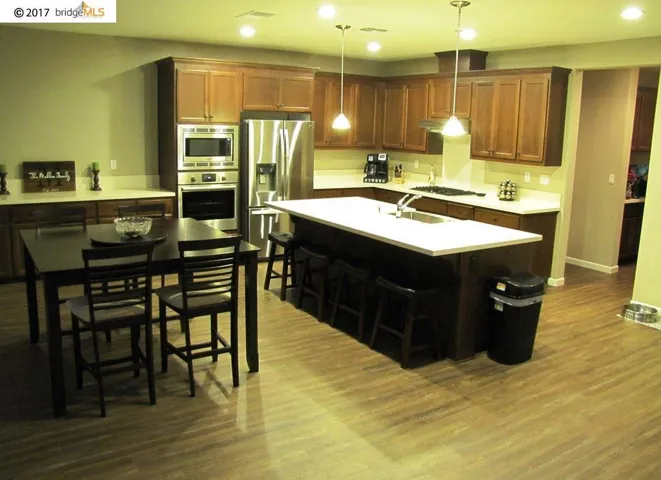 833 Bluestone Dr, Oakley, California 94561