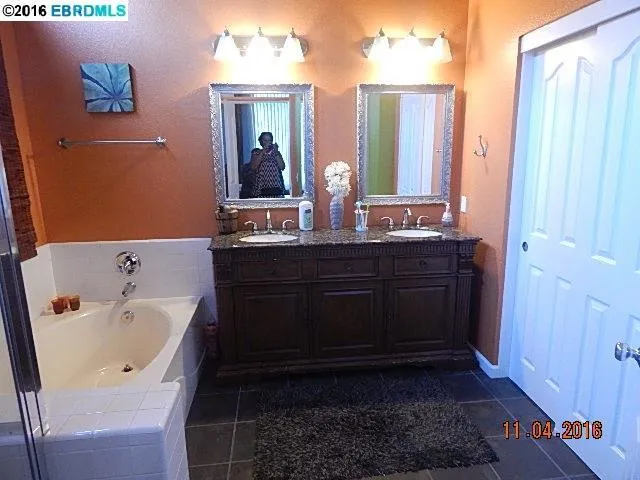 3436 Tioga Dr, Stockton, California 95209