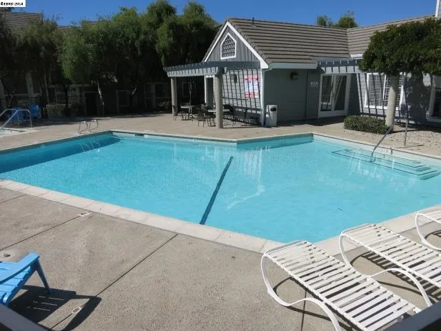 610 Waterford Pl, Pinole, California 94564-2668