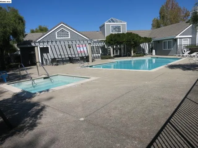 610 Waterford Pl, Pinole, California 94564-2668
