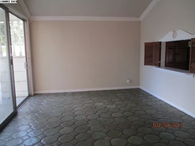 4055 Sequoyah Rd, Oakland, California 94605-4537