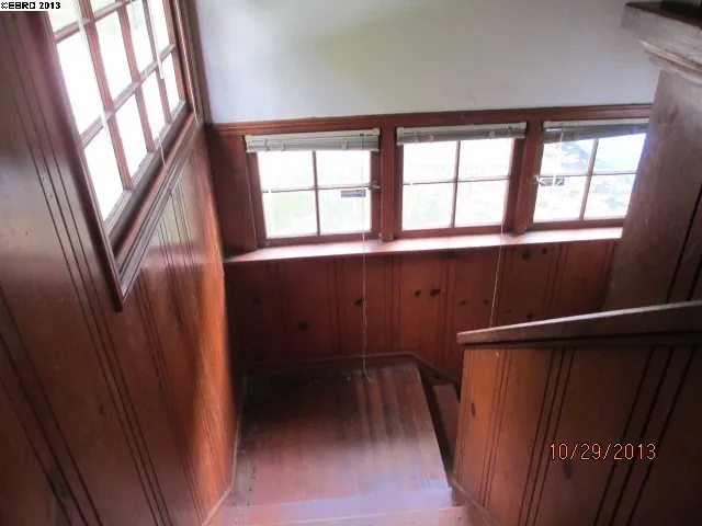 4055 Sequoyah Rd, Oakland, California 94605-4537
