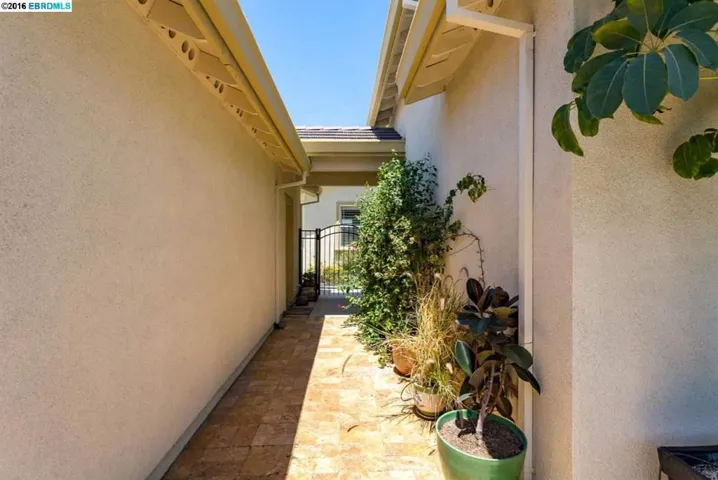 636 Ward Creek Ct, Brentwood, California 94513