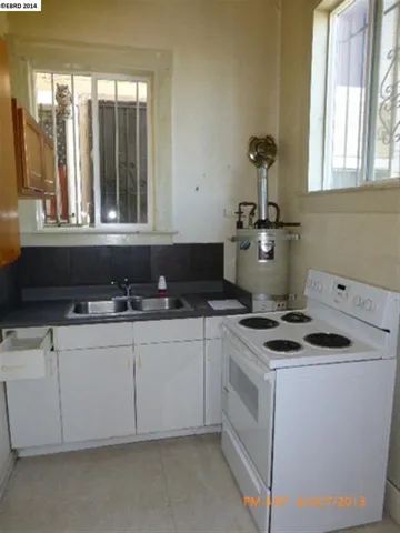 1315 52nd Ave, Oakland, California 94601-5724