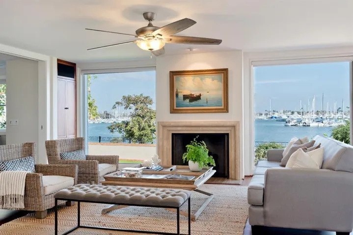 821 San Antonio Place, Point Loma, California 92106