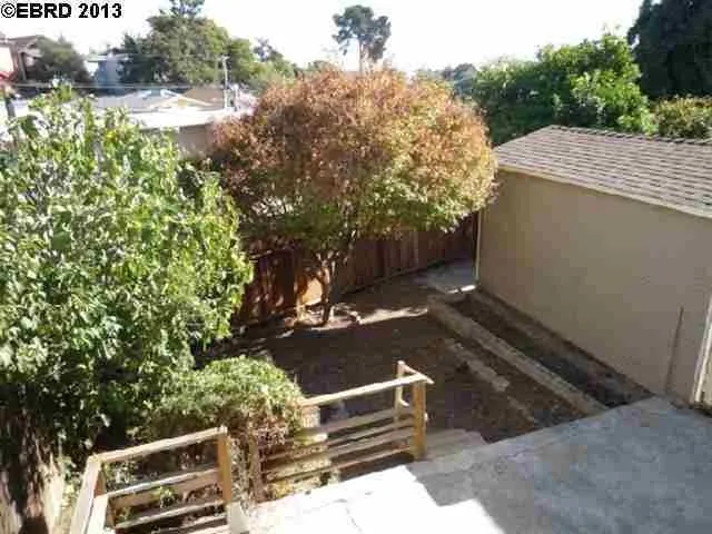 2528 21st Ave, Oakland, California 94606-4137