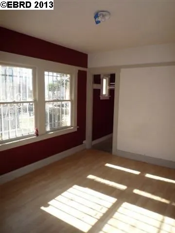 2528 21st Ave, Oakland, California 94606-4137