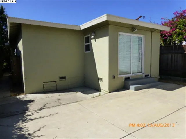 2416 Kingsland Ave, Oakland, California 94601-5518