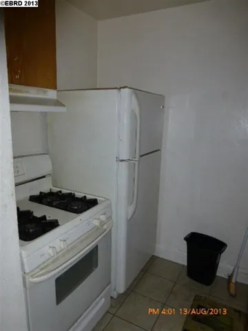 2416 Kingsland Ave, Oakland, California 94601-5518