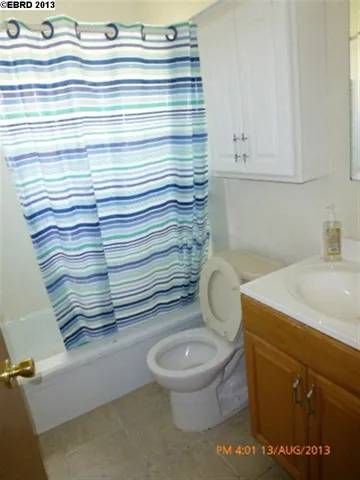 2416 Kingsland Ave, Oakland, California 94601-5518