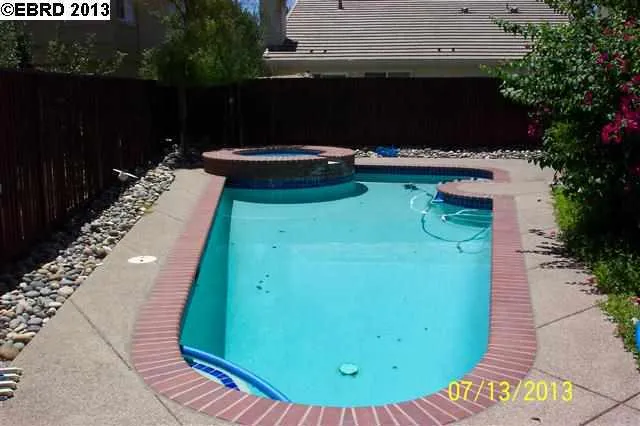 Pool with Built in spa