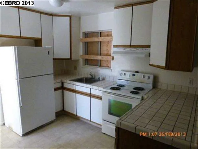 1619 72nd Ave, Oakland, California 94621-3113