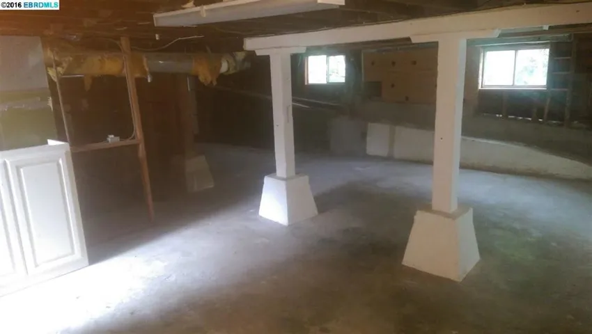 339 Edwards St, Crockett, California 94525