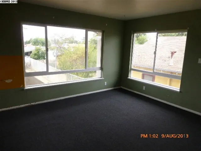 661 Nevada St, Oakland, California 94603-2217