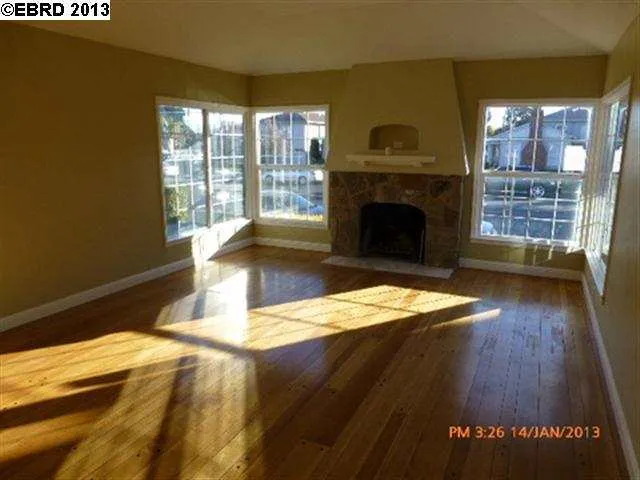2715 Barrett Ave, Richmond, California 94804-1707