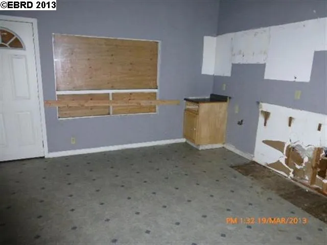 1422 90th Ave, Oakland, California 94603-1502