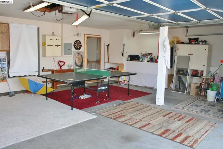 3 Car Garage