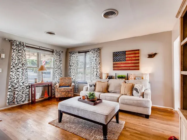 1204 E Washington Avenue, El Cajon, California 92019