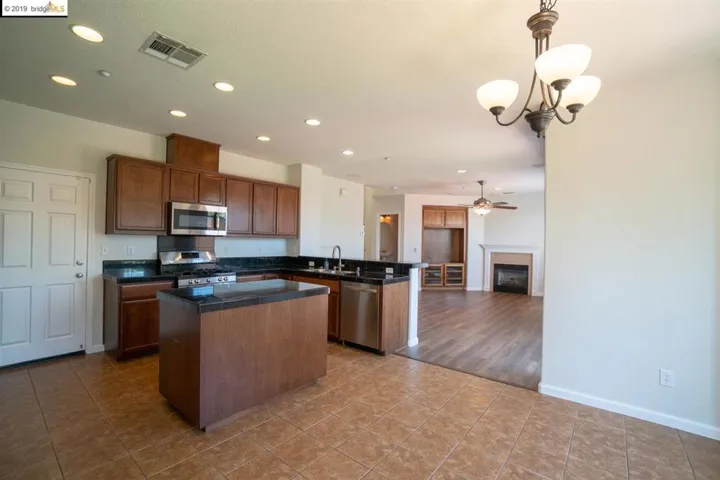 1222 Picadilly Ln, Brentwood, California 94513