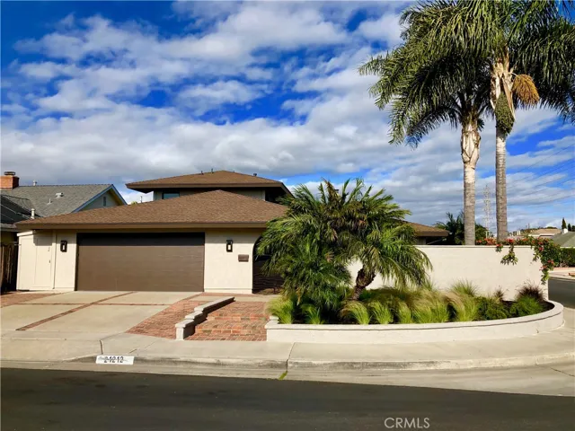 21212 Binghampton Circle, Huntington Beach, California 92646