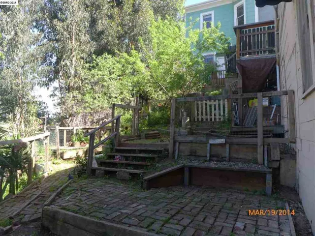 1232 Starr St, Crockett, California 94525-1140