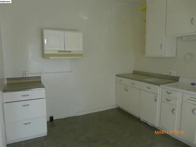 1232 Starr St, Crockett, California 94525-1140