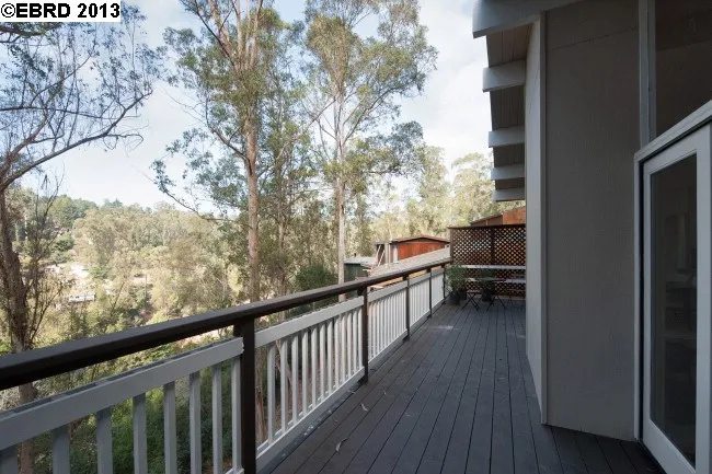 6207 Westover Dr, Oakland, California 94611-2406