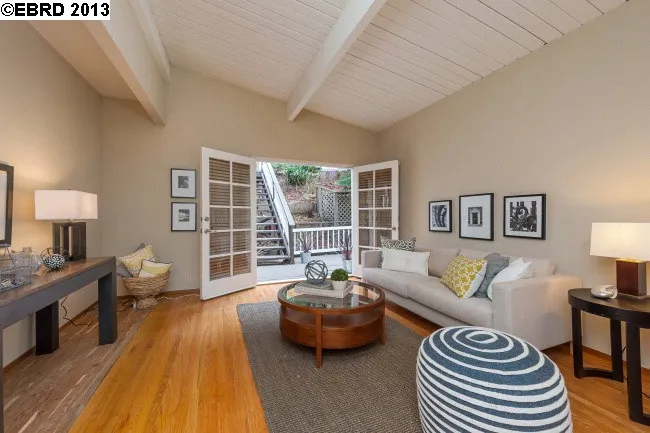 6207 Westover Dr, Oakland, California 94611-2406