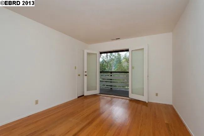 6207 Westover Dr, Oakland, California 94611-2406