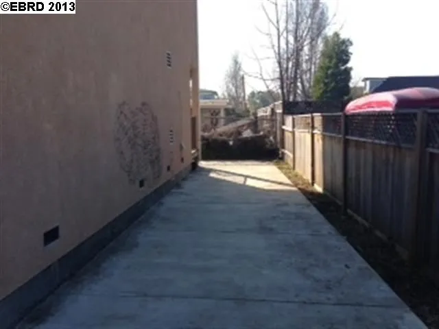 9409 Walter Ave, Oakland, California 94603