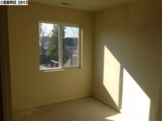 9409 Walter Ave, Oakland, California 94603