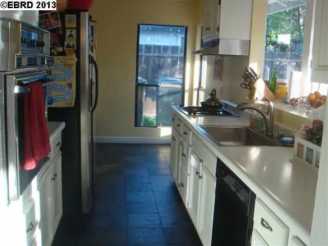 34 Phylis Dr, Pleasant Hill, California 94523-3028