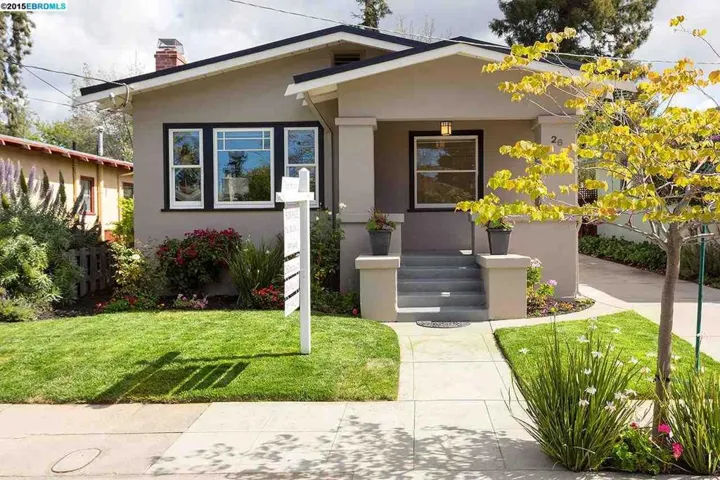 26 Ramona Ave, Oakland, California 94611