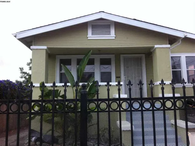 2643 77th Ave, Oakland, California 94605-2813