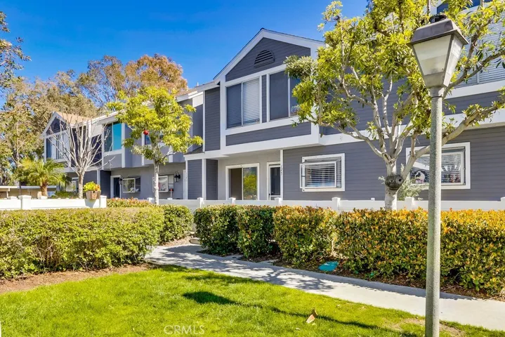 125 Dogwood Lane, Aliso Viejo, California 92656