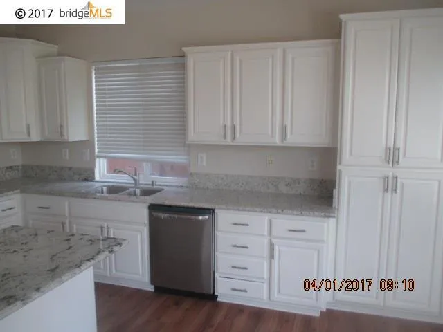 2433 Colby Ct, Tracy, California 95377