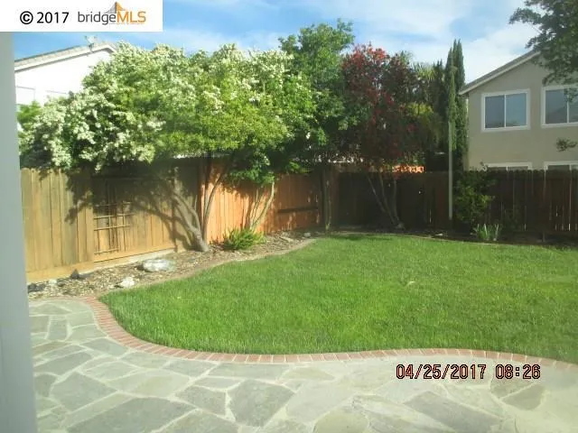2433 Colby Ct, Tracy, California 95377