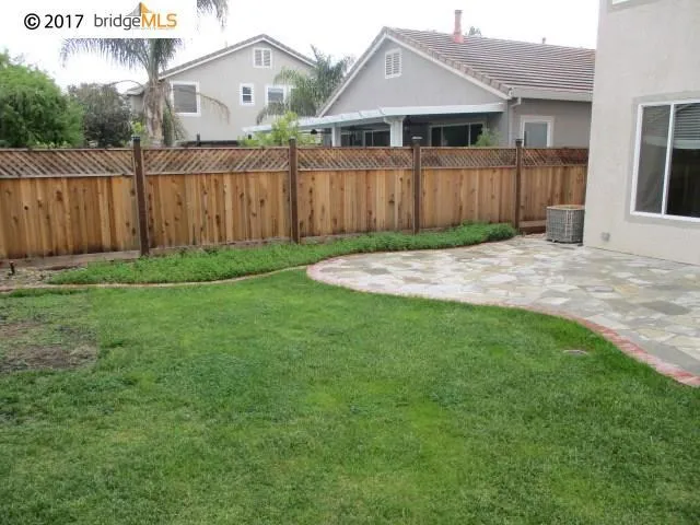 2433 Colby Ct, Tracy, California 95377