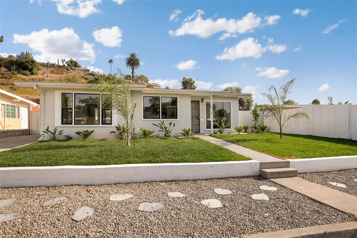 5517 Streamview Dr, San Diego, California 92105