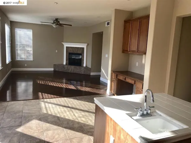 Family Room & Kitchen Island Sink