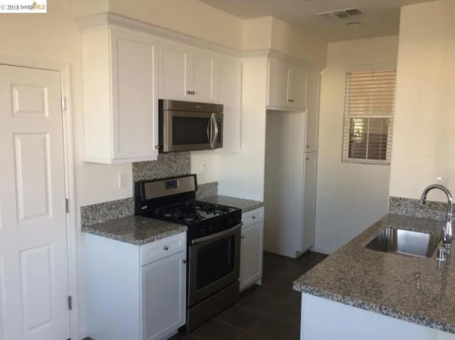 852 Fan Palm Ln, Brentwood, California 94513