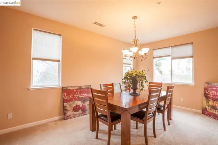 385 Roundhill Dr, Brentwood, California 94513