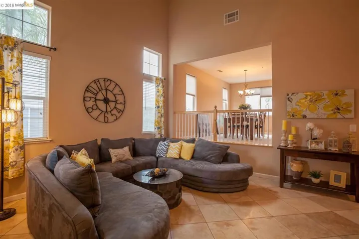 385 Roundhill Dr, Brentwood, California 94513
