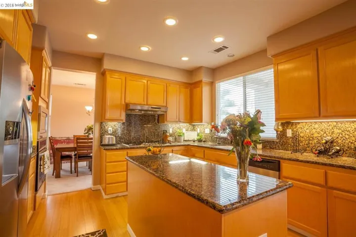 385 Roundhill Dr, Brentwood, California 94513